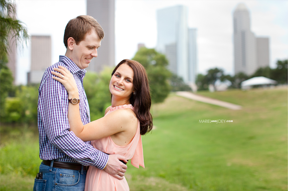 Downtown Houston Best place to take engagement pictures at Eleanor Tinsley Park