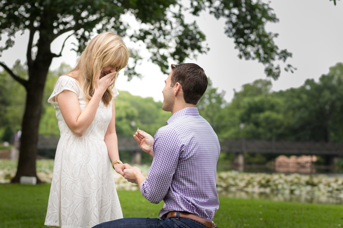 dallas engagement photography, lakeside park engagement session, lakeside park proposal, mariel and joey lifestyle photography